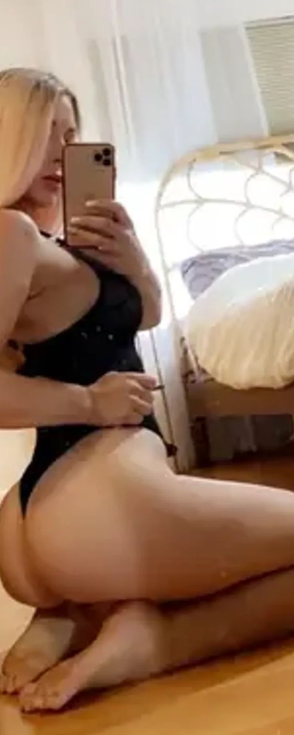 Kristen Hughey OnlyFans photo 1