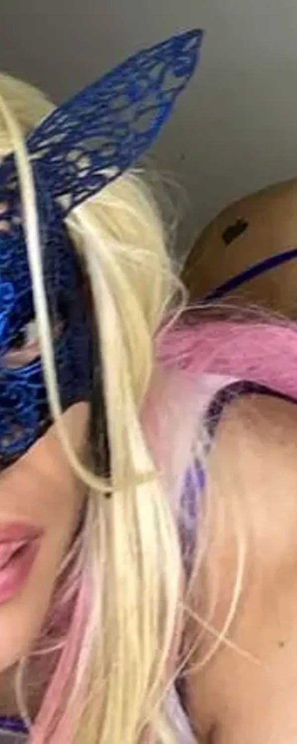 Lola Crystals OnlyFans photo 1
