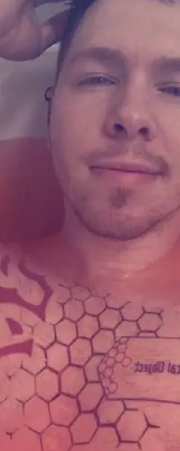 Tonny Kross Oficial OnlyFans photo 1