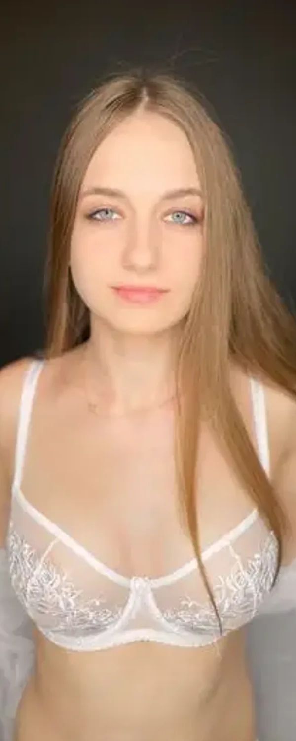 Lisa Dere πΈπ OnlyFans photo 1