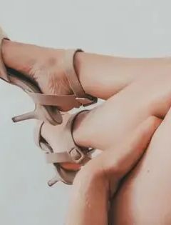 nibblytoes
