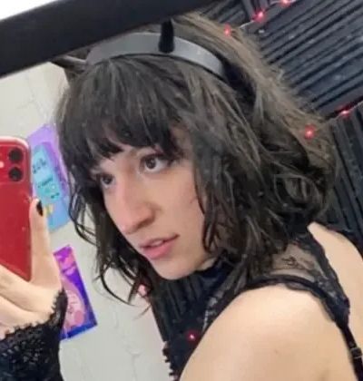 Roxanne Rom