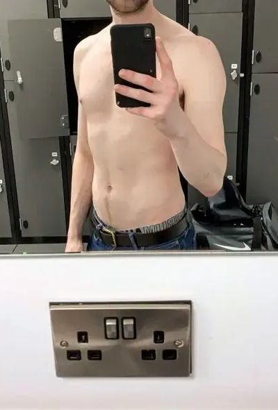 Top And Hung